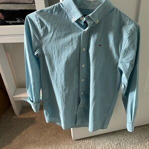Boys Vineyard Vines dress shirt medium excellent condition